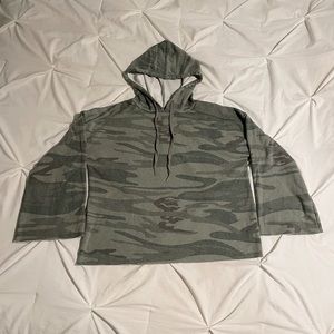 Z SUPPLY CAMO PULLOVER